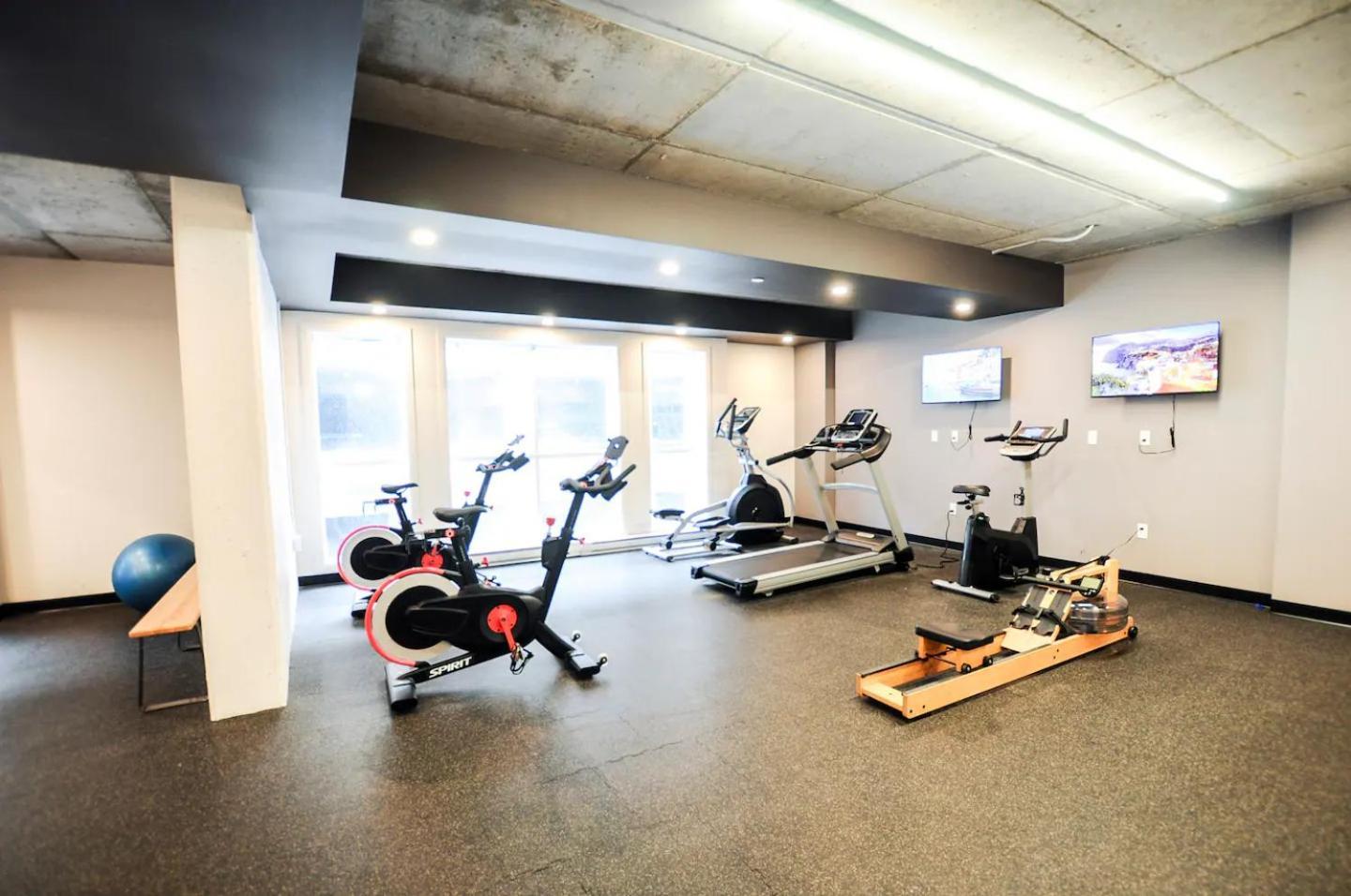 Quebec, Rustique Chic En Ville, Piscine Sur Le Toit Pour 2 A 6 Invites ภายนอก รูปภาพ